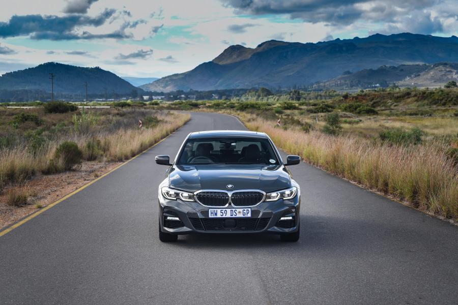  BMW 320d M Sport (G20) 2019 года  (ZA) (фото 17 из 33)
